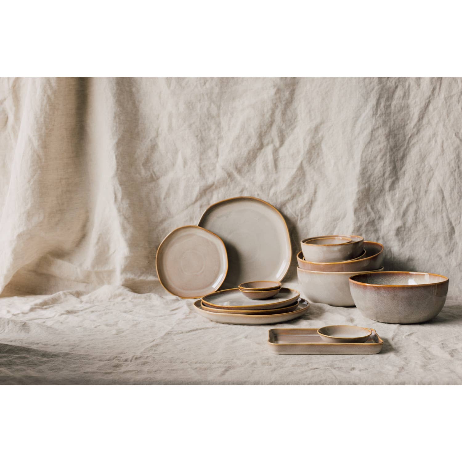 Nomad Serving Platter 7.5 inch modern stoneware serving platter