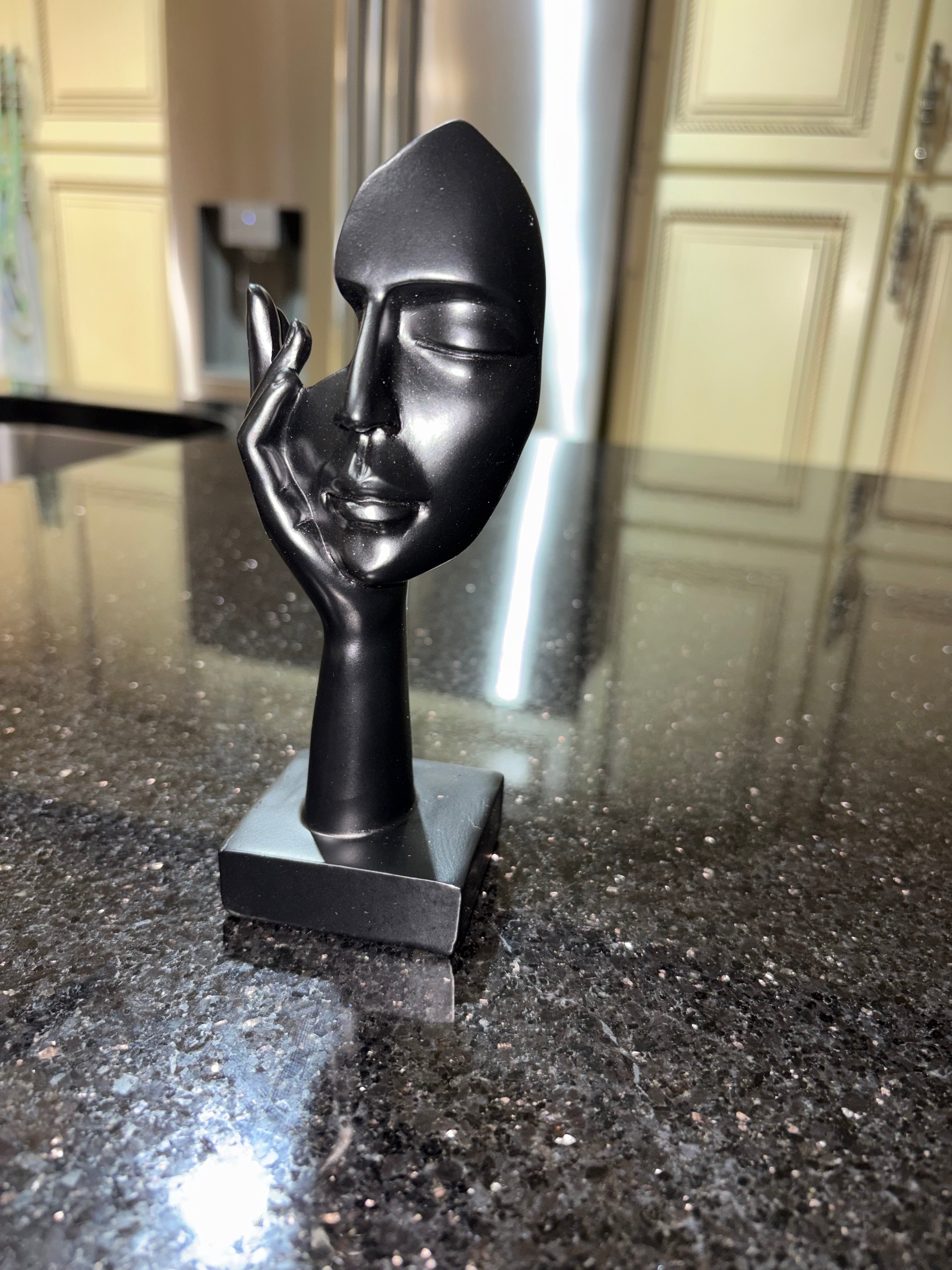 Abstract Hand & Face Sculpture – Modern Figurine Décor | Matte Black & Antique Gold