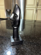 Abstract Hand & Face Sculpture – Modern Figurine Décor | Matte Black & Antique Gold
