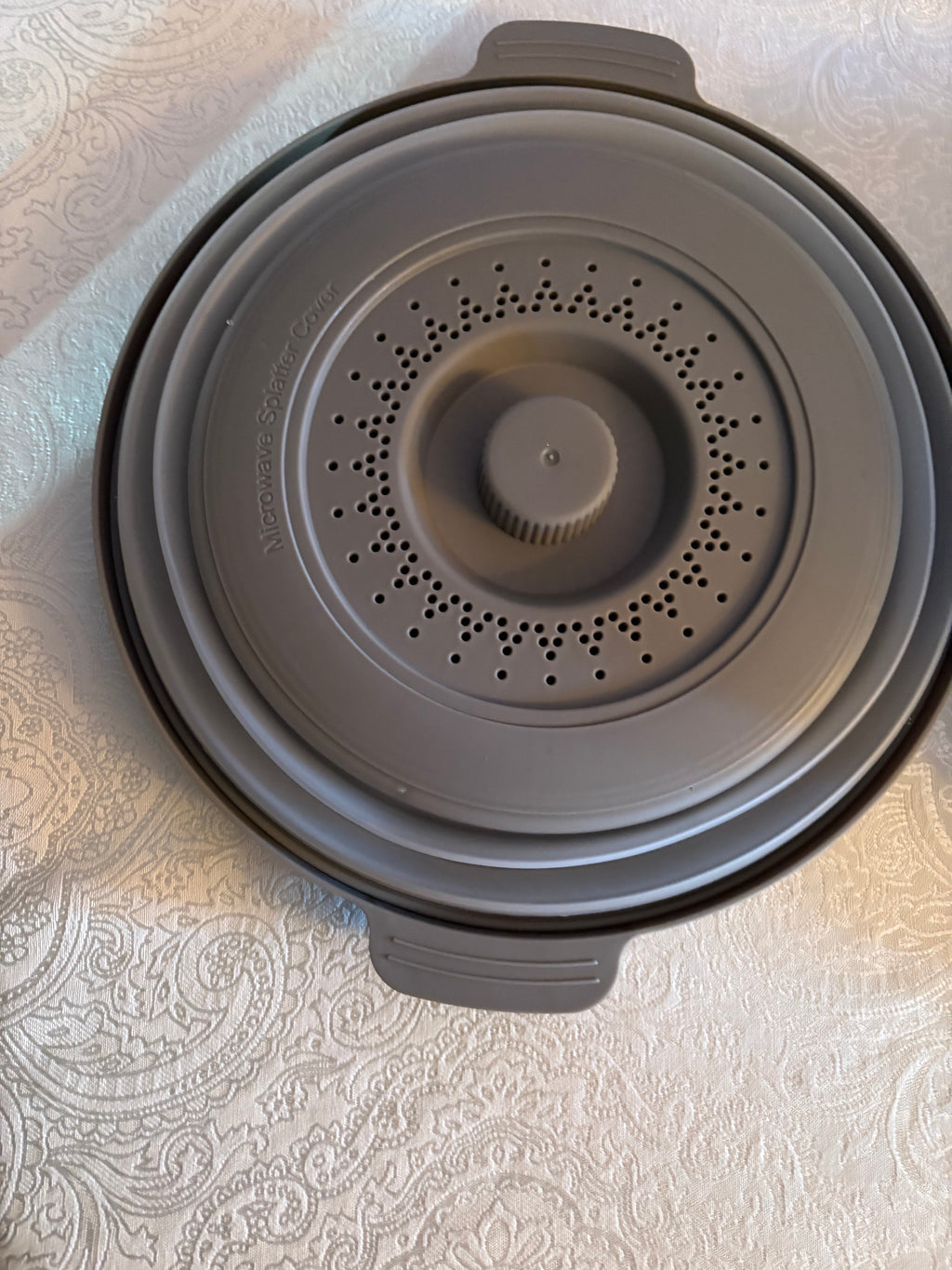 Microwave Food Cover Set – 2 Pcs | Vented Splatter Guard | Black, Light Blue & Grey