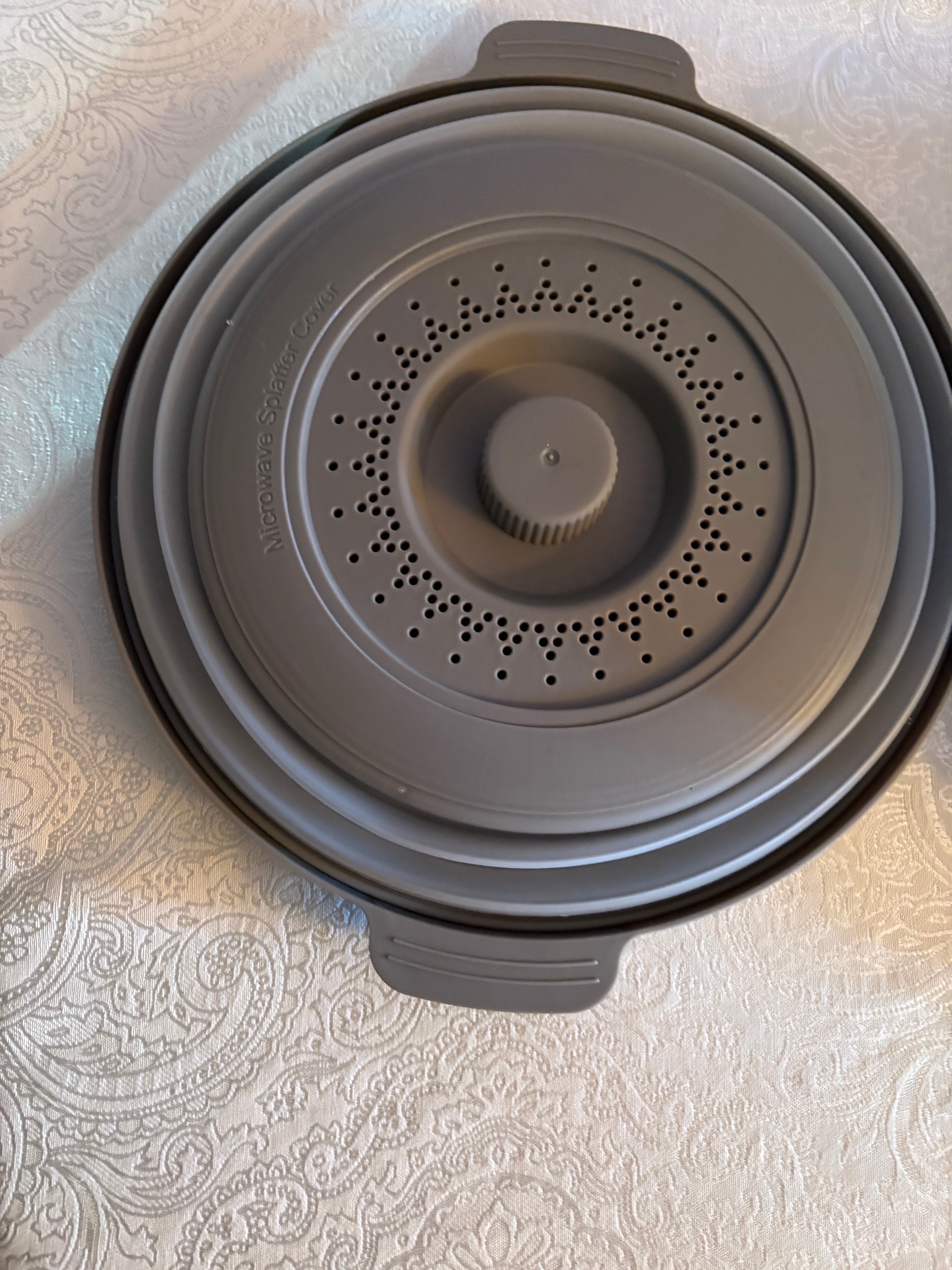 Microwave Food Cover Set – 2 Pcs | Vented Splatter Guard | Black, Light Blue & Grey