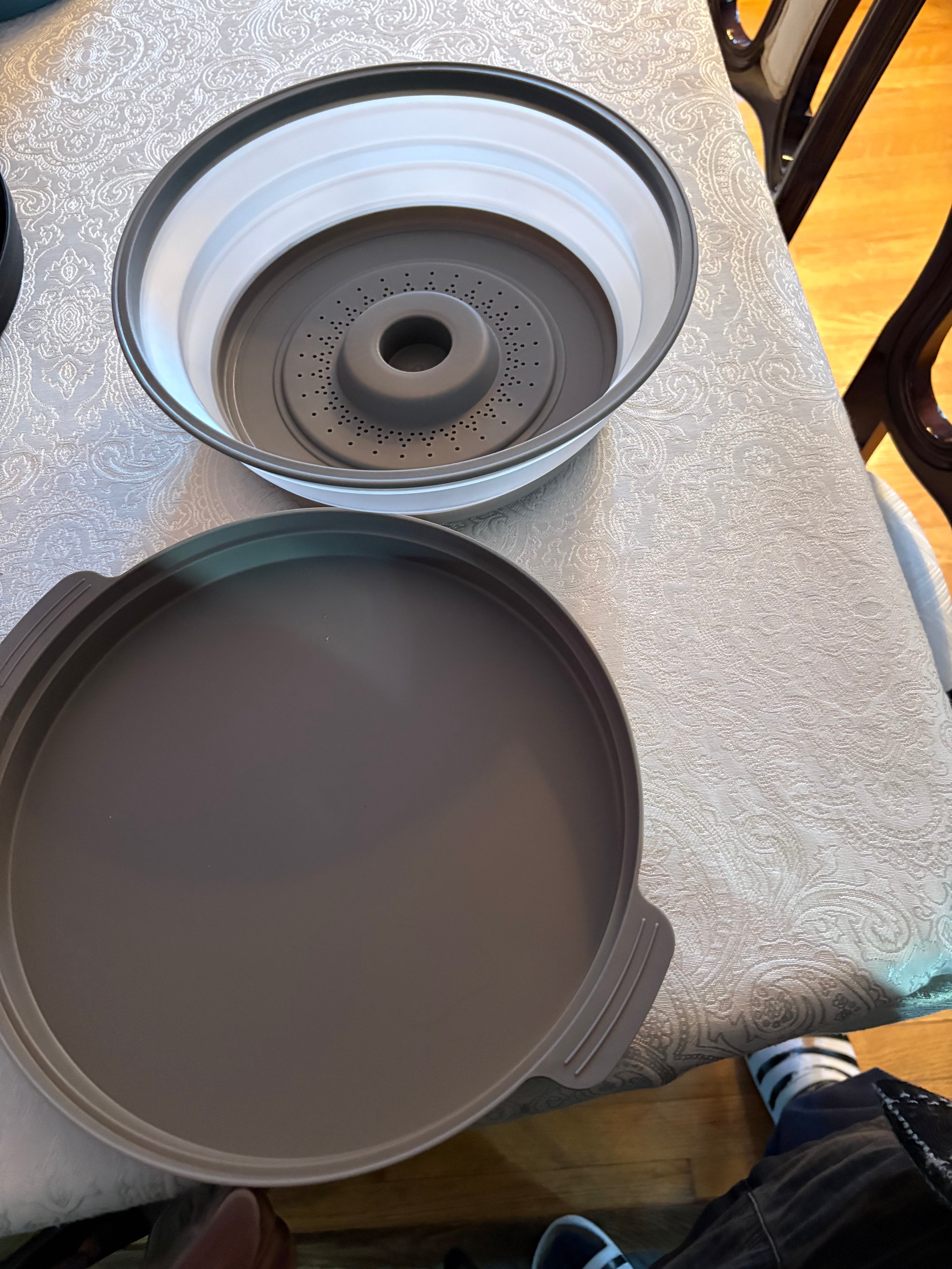 Microwave Food Cover Set – 2 Pcs | Vented Splatter Guard | Black, Light Blue & Grey