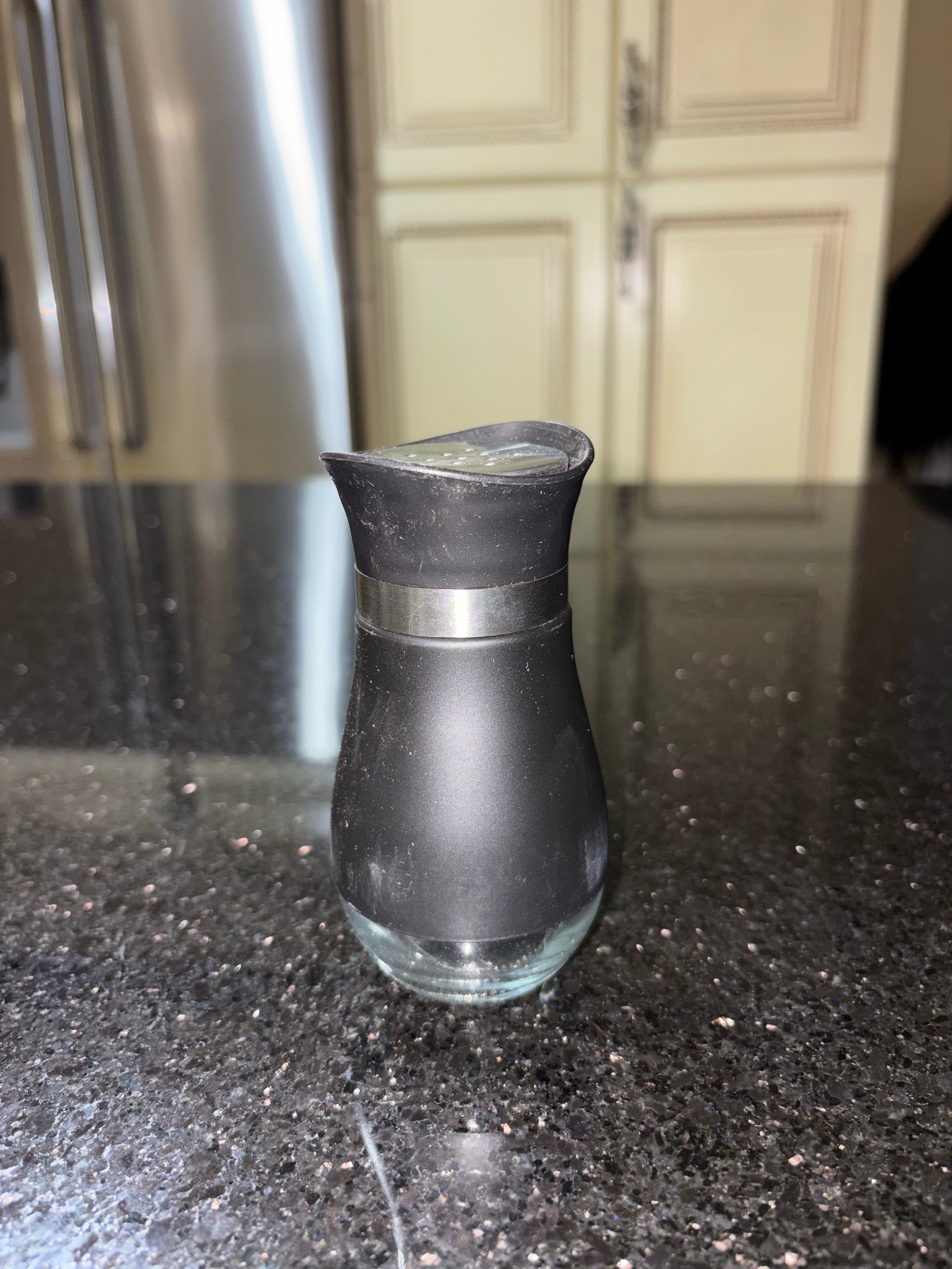 Artisan Salt & Pepper Shaker Set