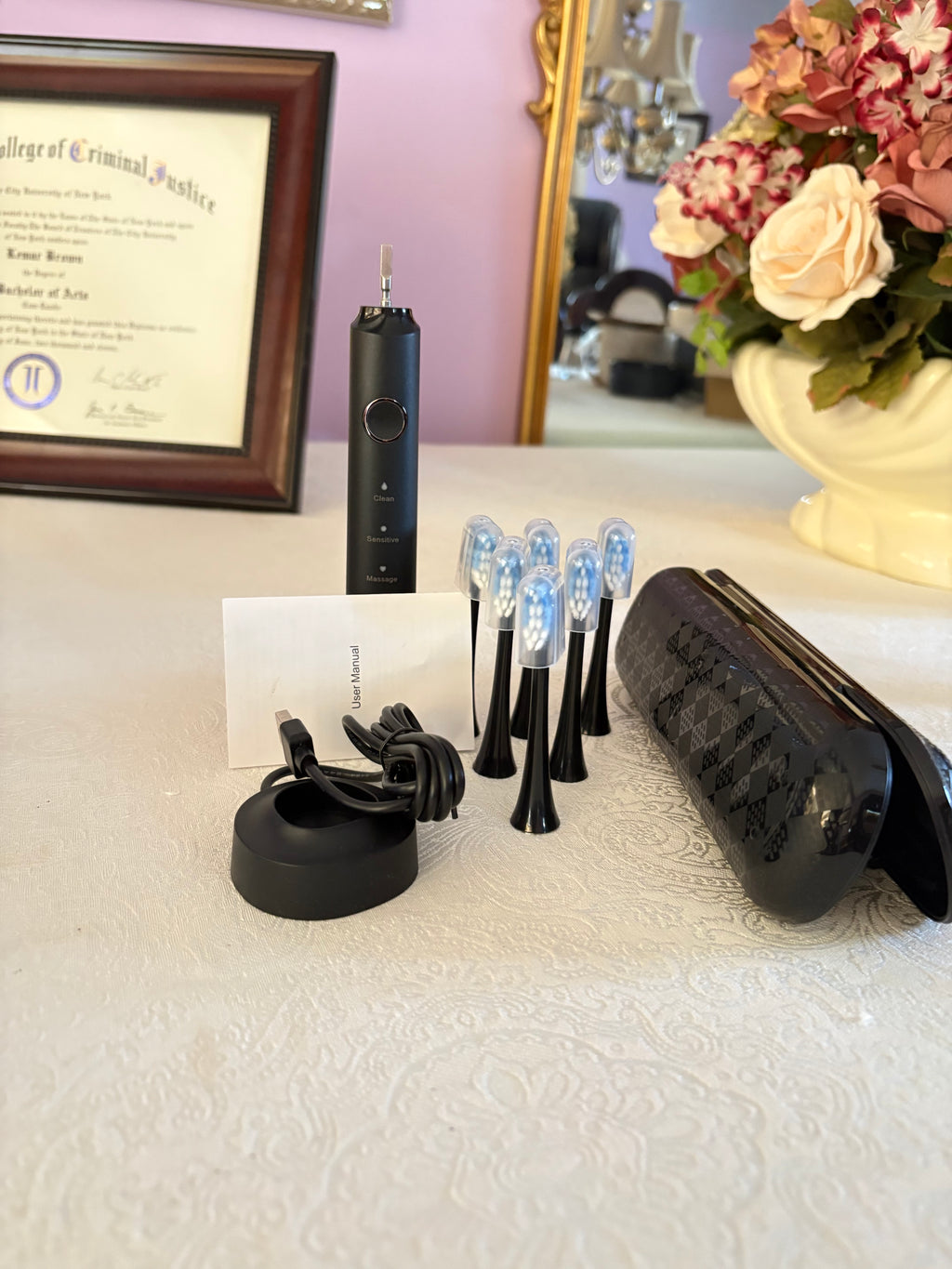 Sonic Electric Toothbrush Set – 5 Brush Heads & Travel Case