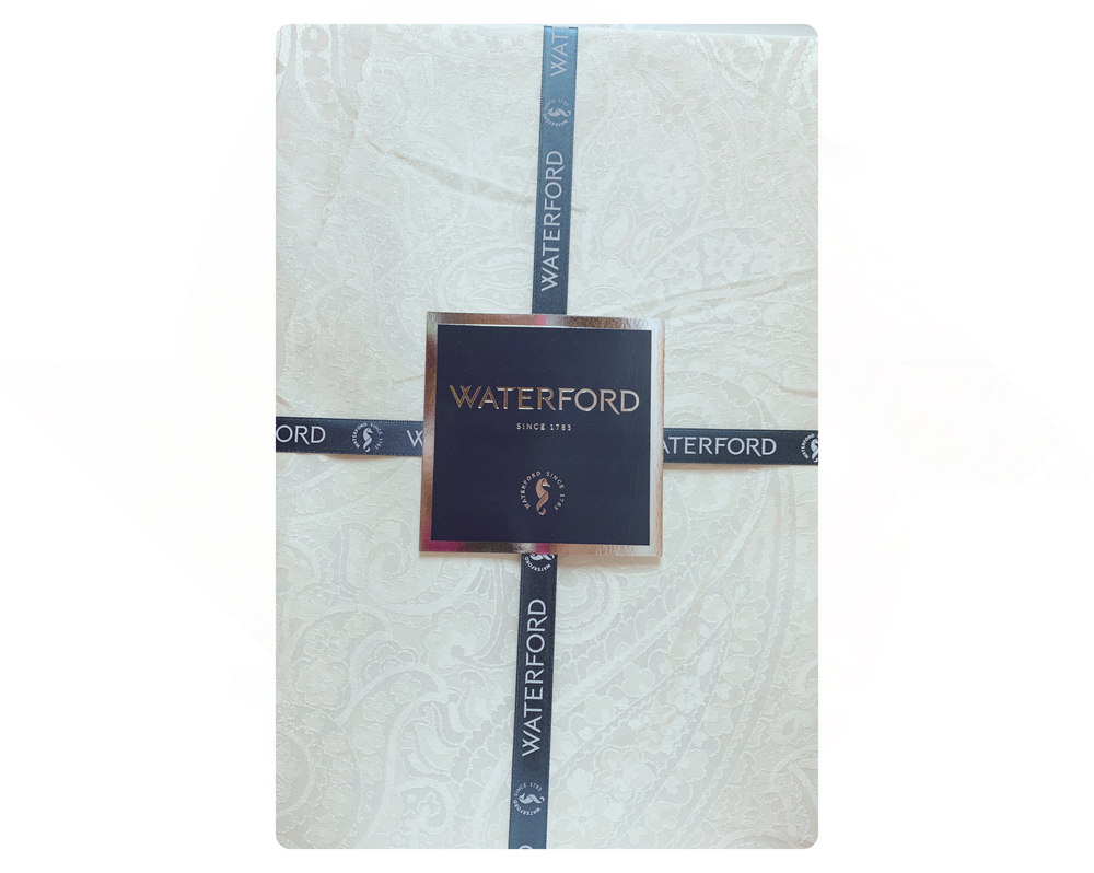 Lenox Laurel Leaf Tablecloth 70x86 Oblong – Champagne, Seats 6-8